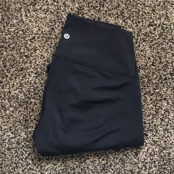 lululemon athletica Pants - ✨Lululemon Wunder Under 7/8 ✨